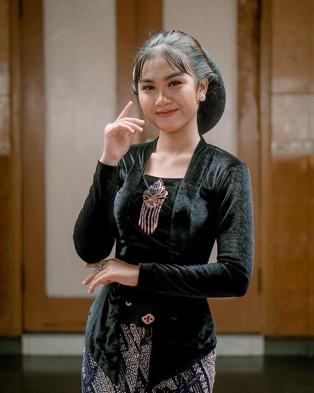 ryanariana6